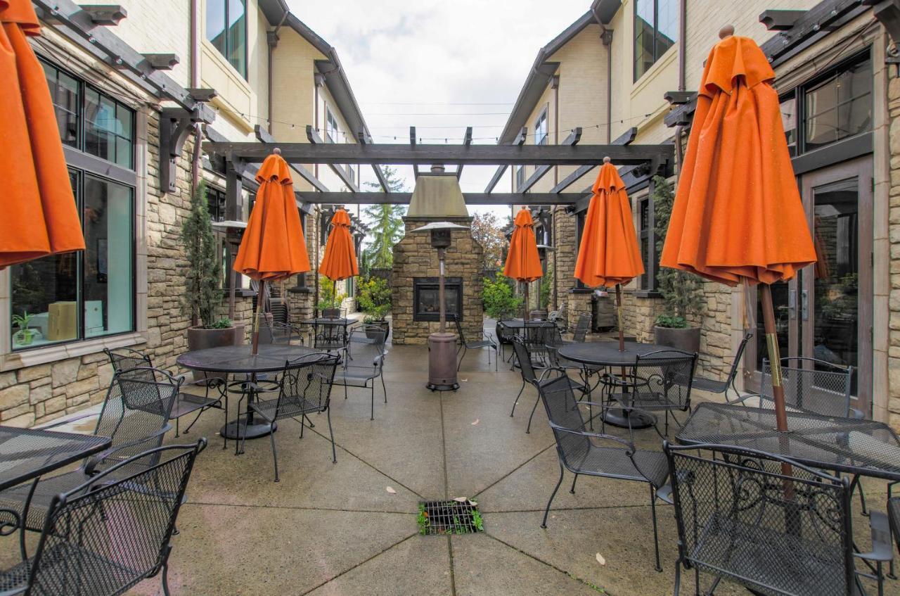 The Dundee - A Trace Hotel Exterior photo